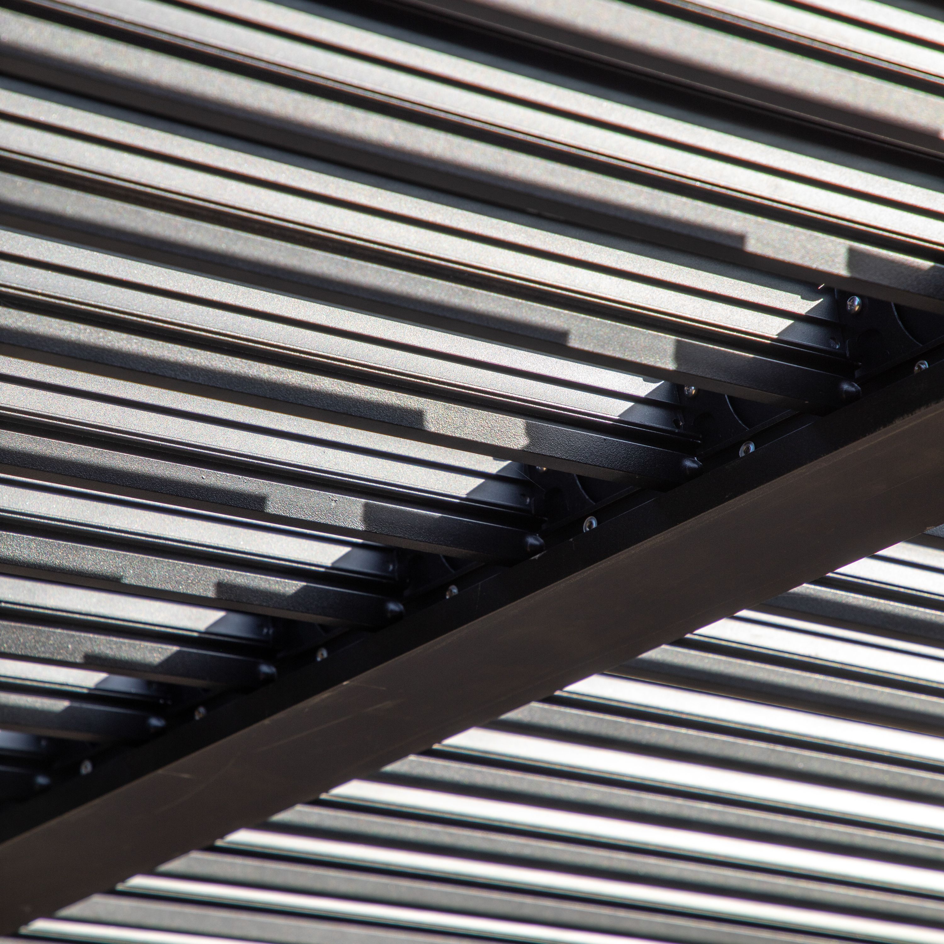 Black 3x4m Aluminium Pergola