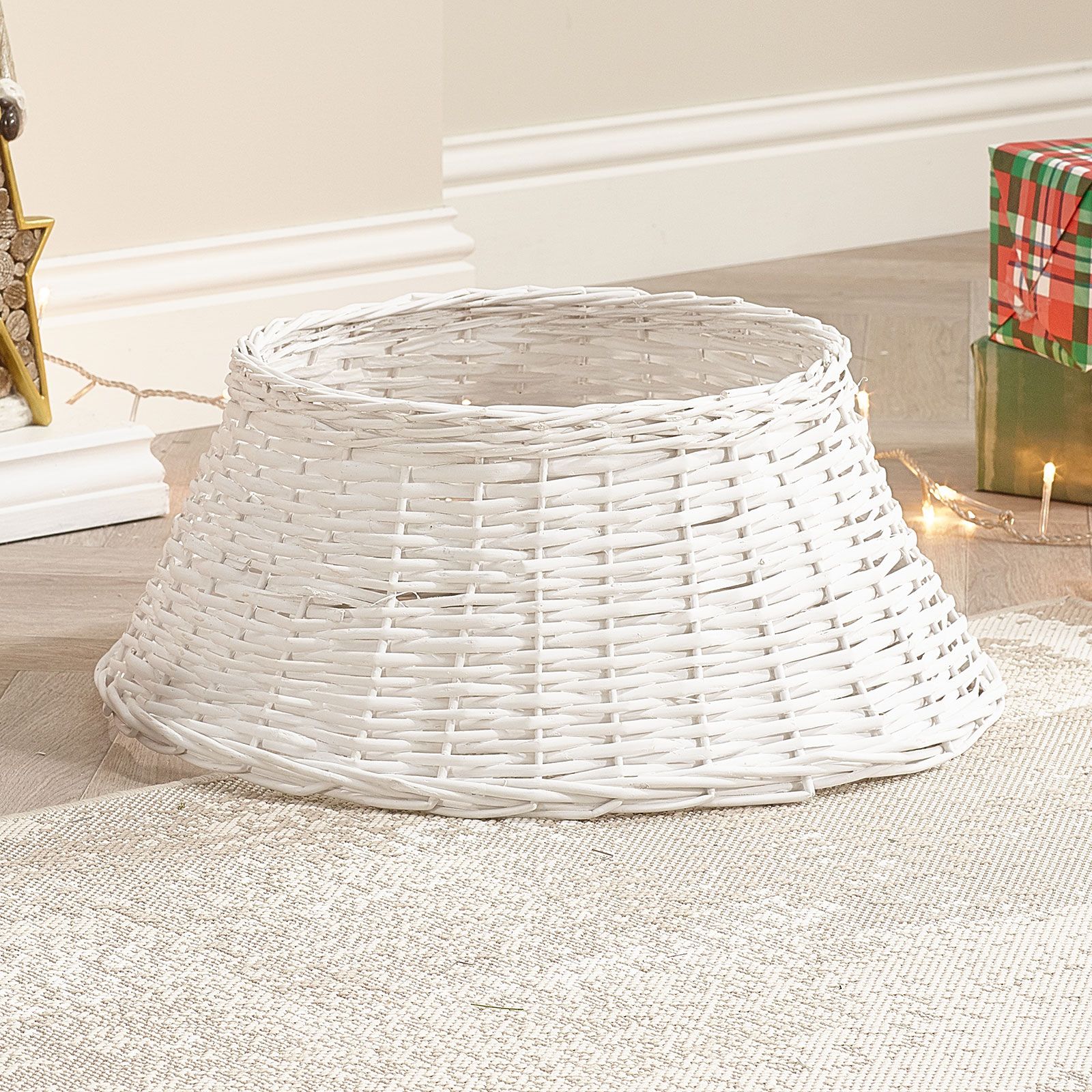 60cm White Wicker Skirt