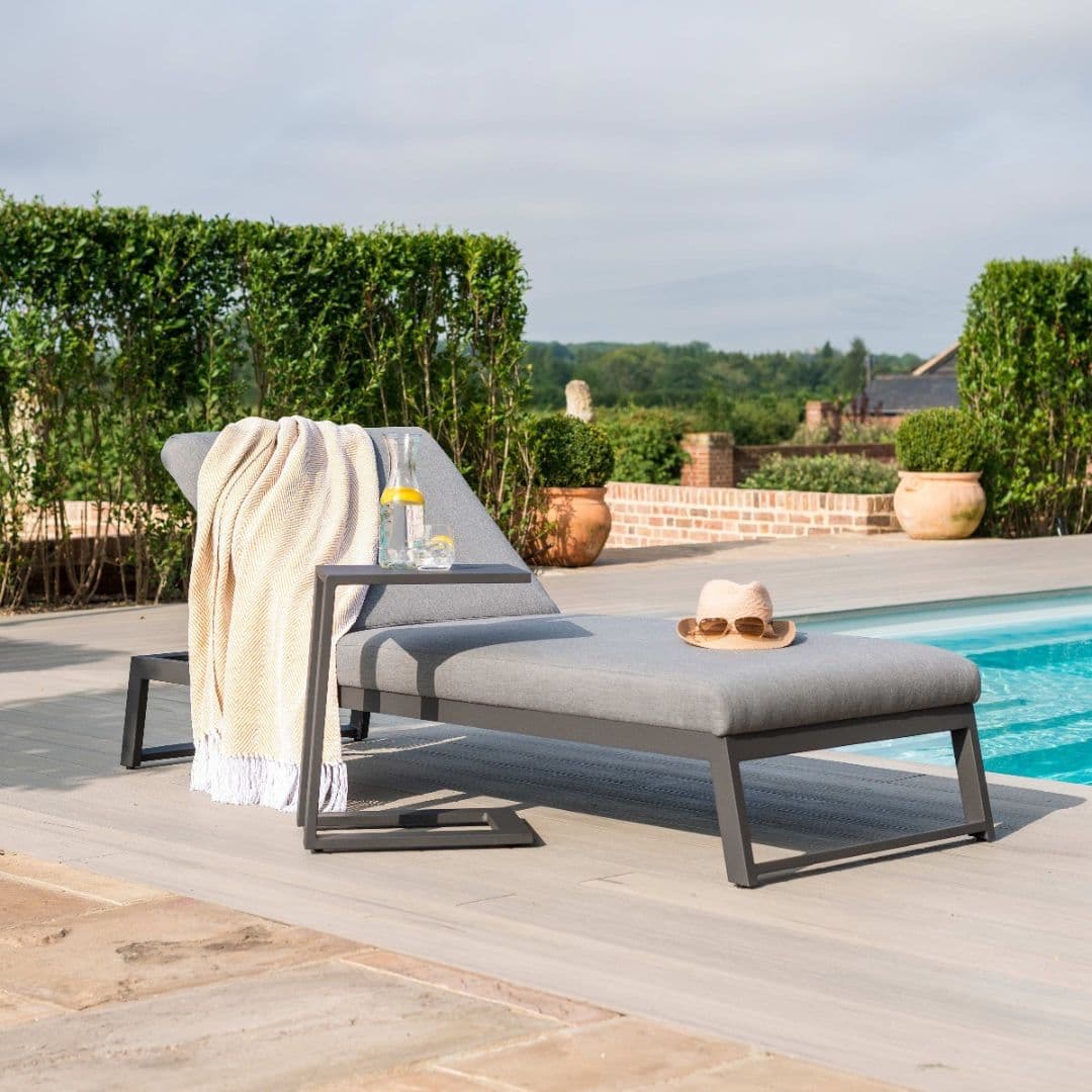Grey Outdoor Fabric and Grey Aluminium Sunlounger #colour_flanelle
