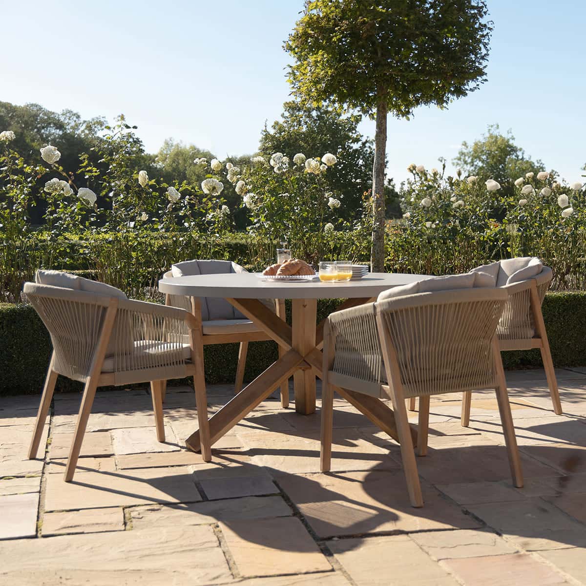 Rope 4 Seat Round Dining Set