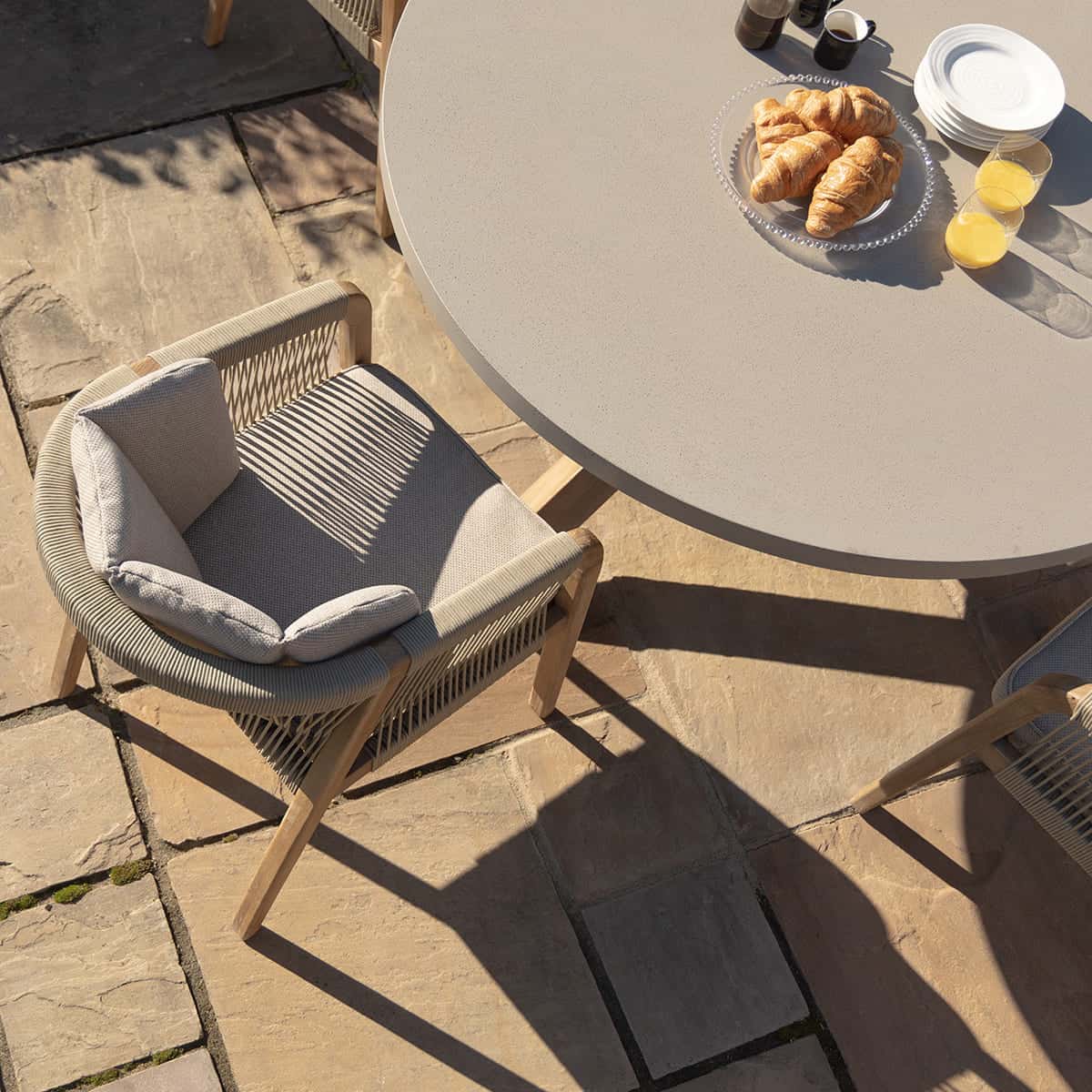 Rope 4 Seat Round Dining Set