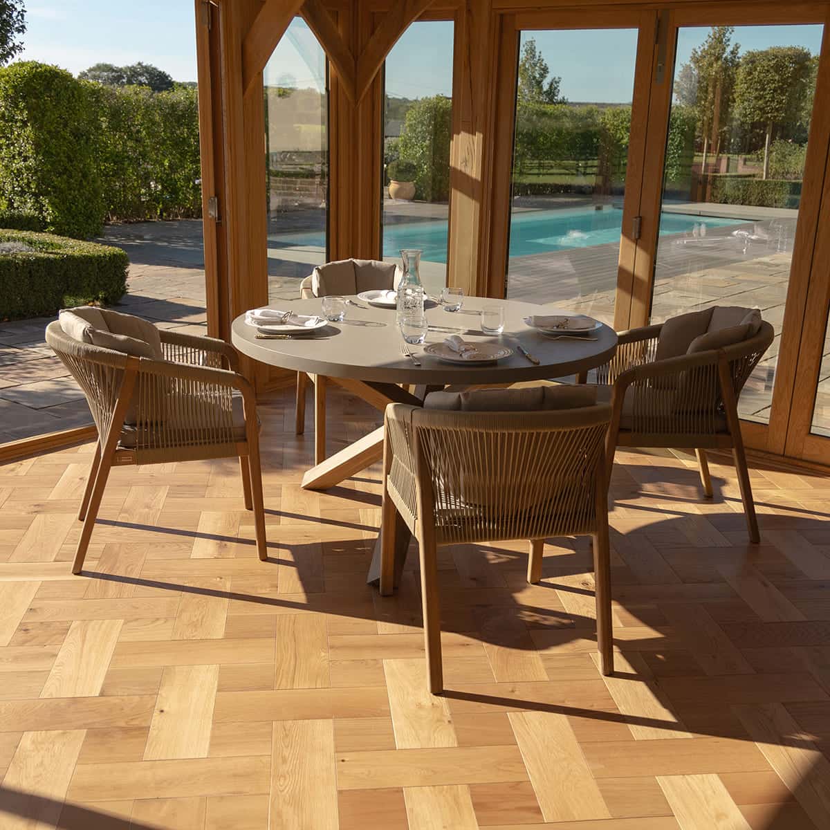 Rope 4 Seat Round Dining Set