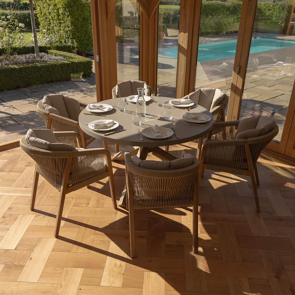 Rope 6 Seat Round Dining Set