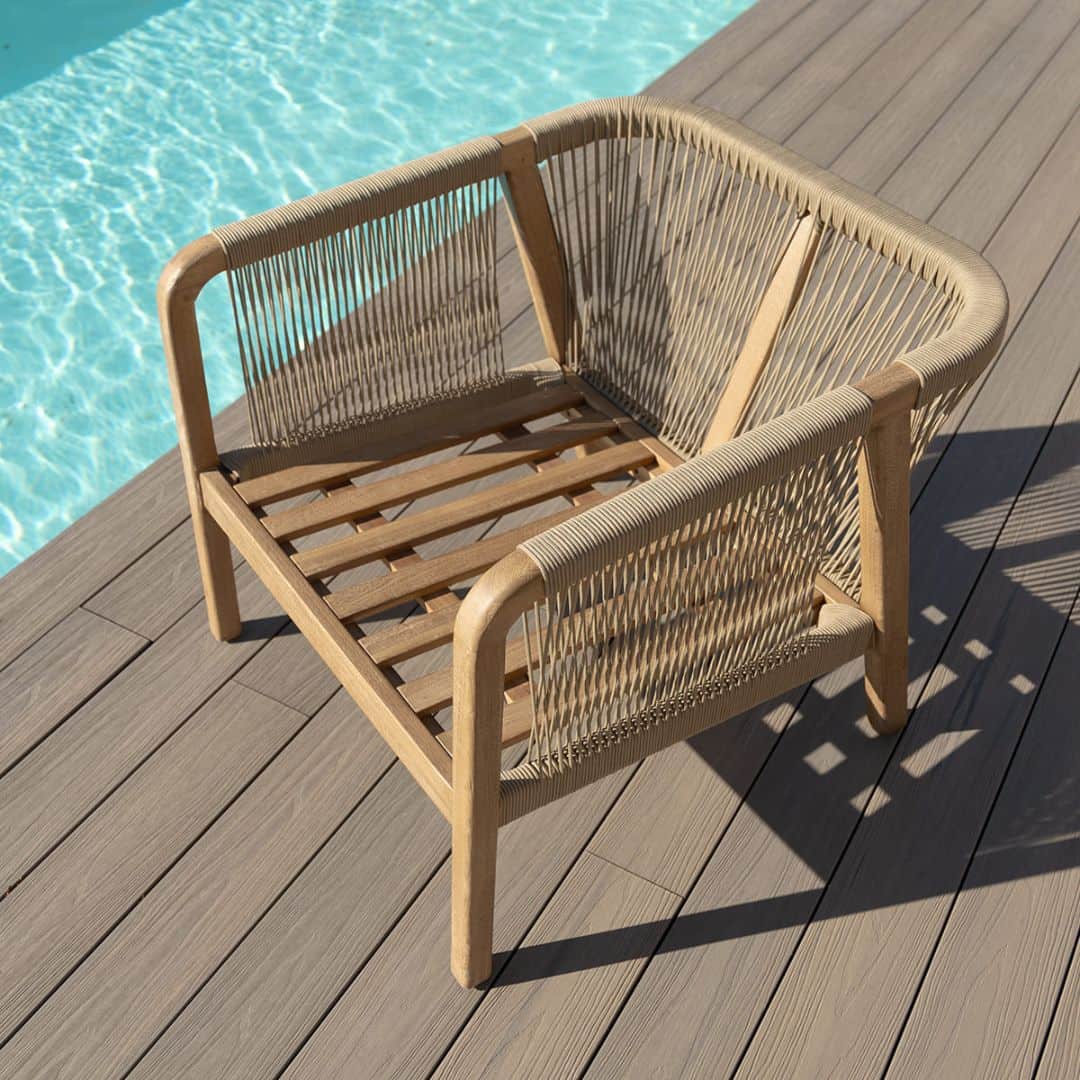 Light Brown Rope and Acacia Wood Lounge Set with 2 Waxed Polish Concrete Round Coffee Tables