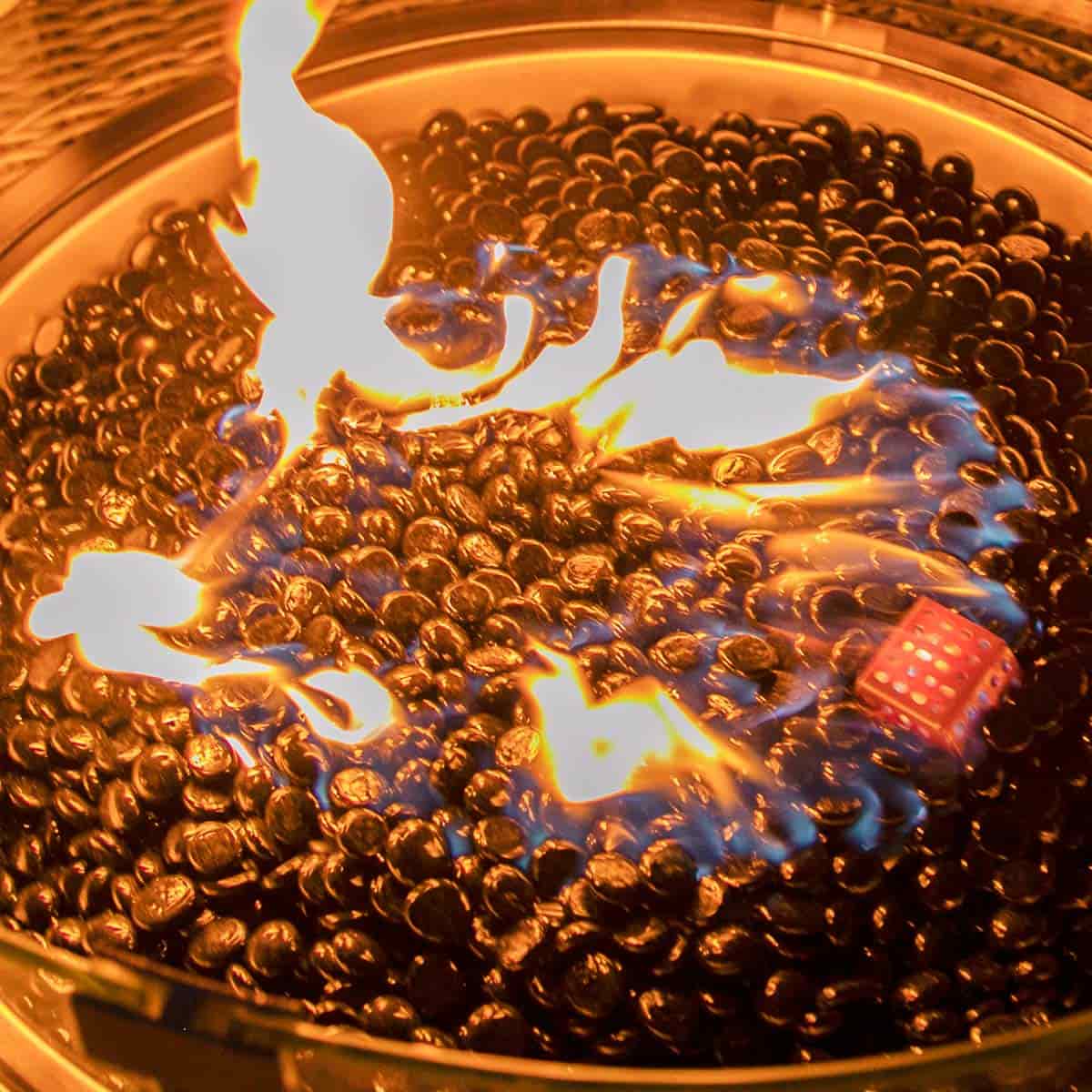 Close up of the fire pit and lava rocks