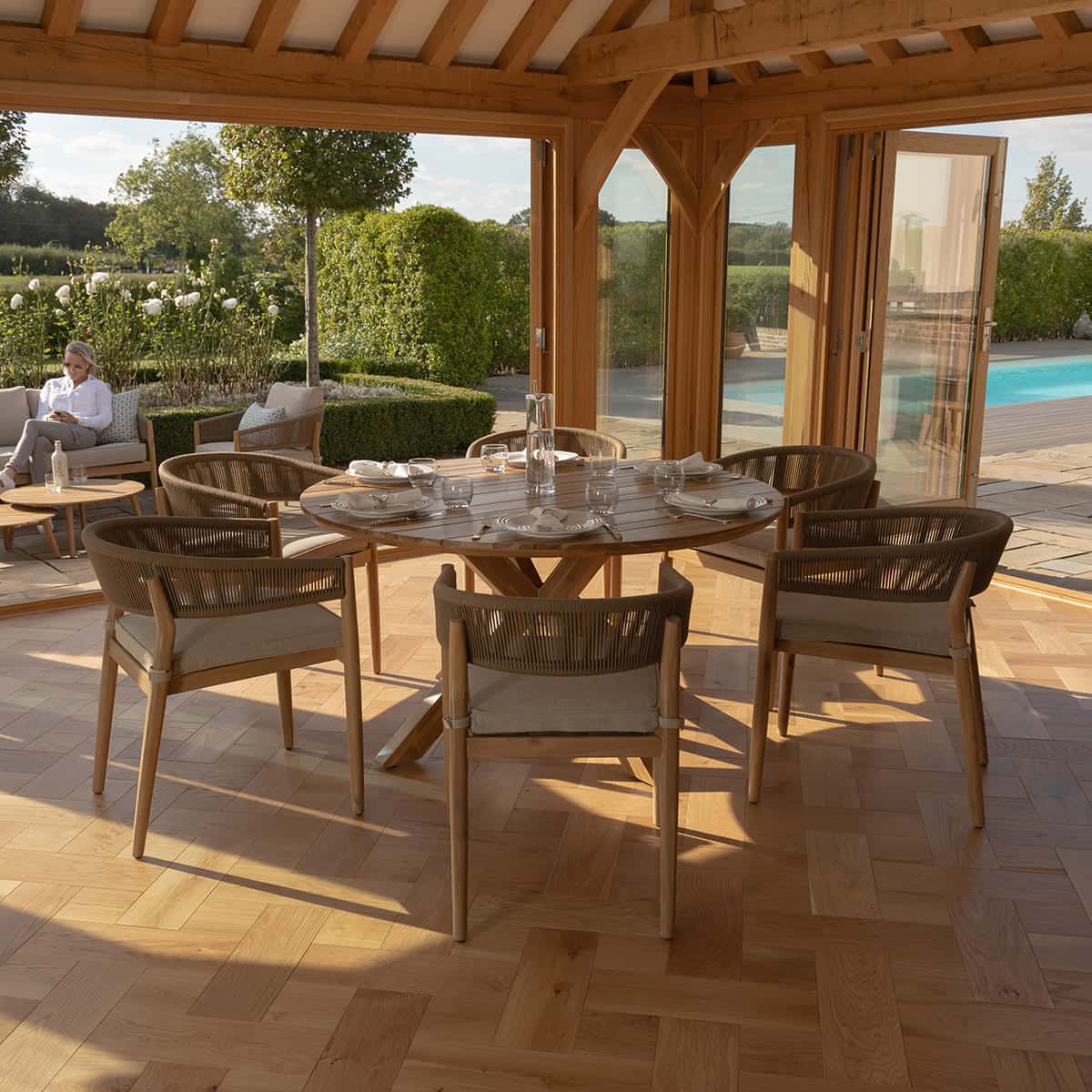 Rope 6 Seat Round Dining Set