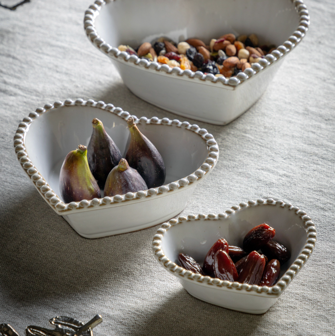 White Beaded Heart Bowl Set