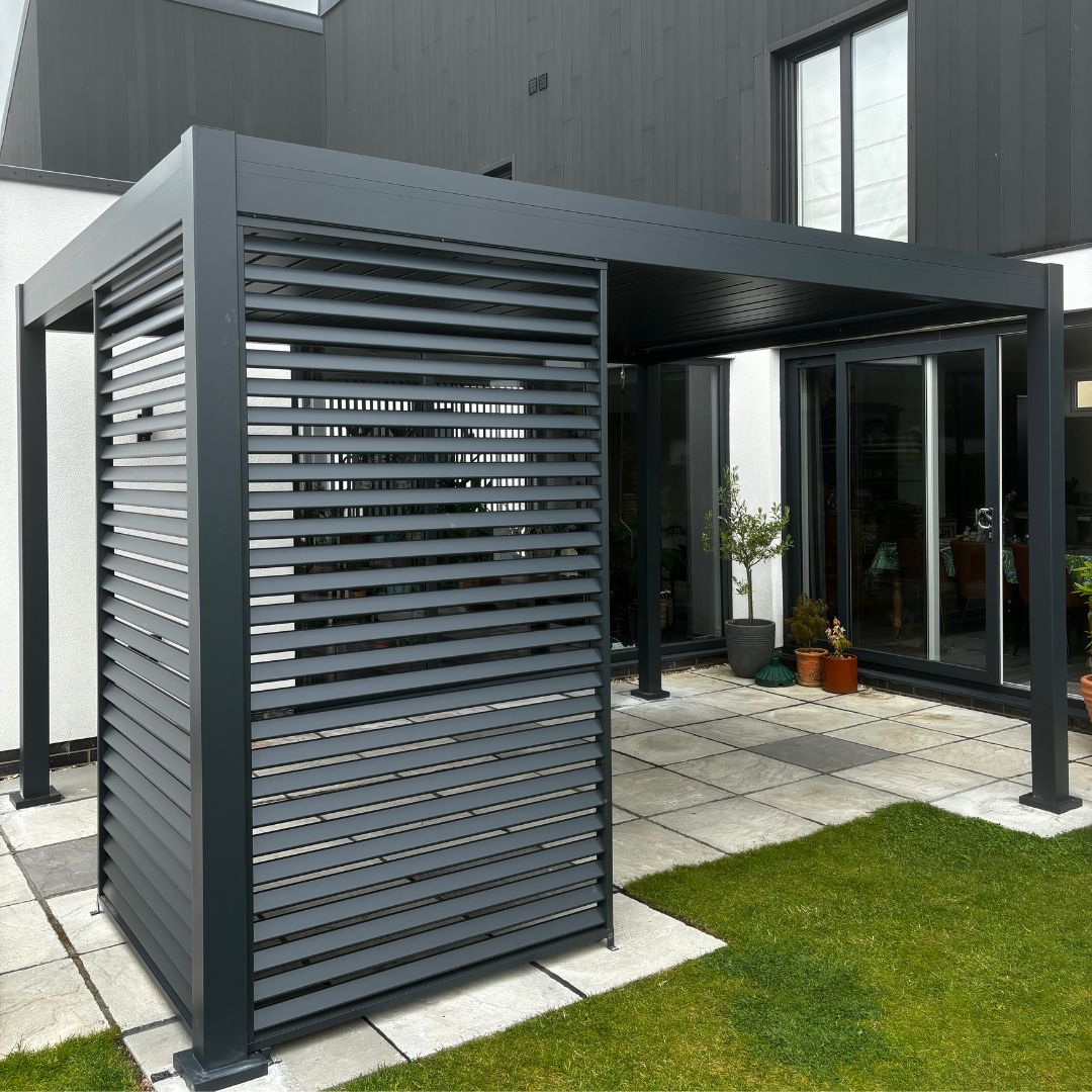 1m grey aluminium fixed louvred side panel on a aluminium pergola