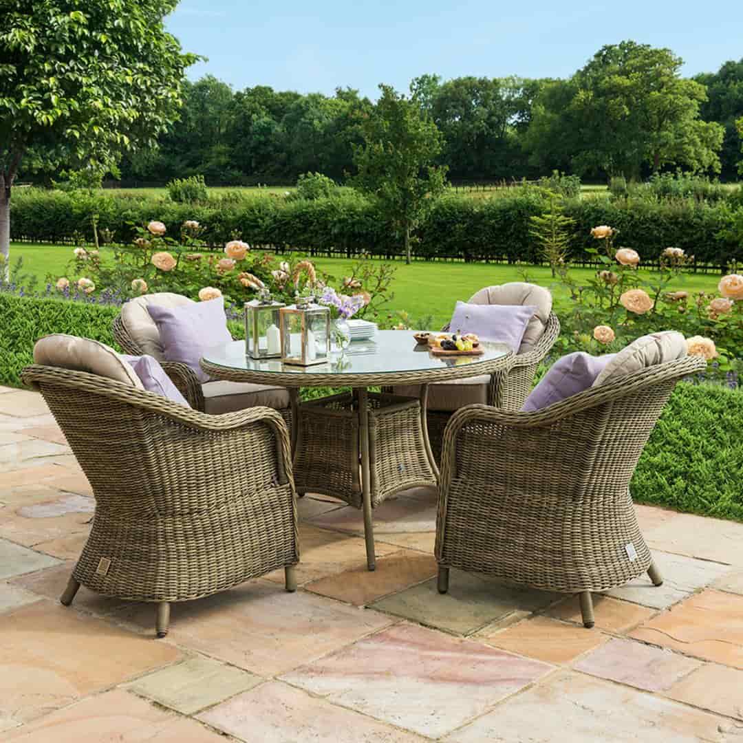 Natural coloured rattan 4 seat round dining set with heritage chairs