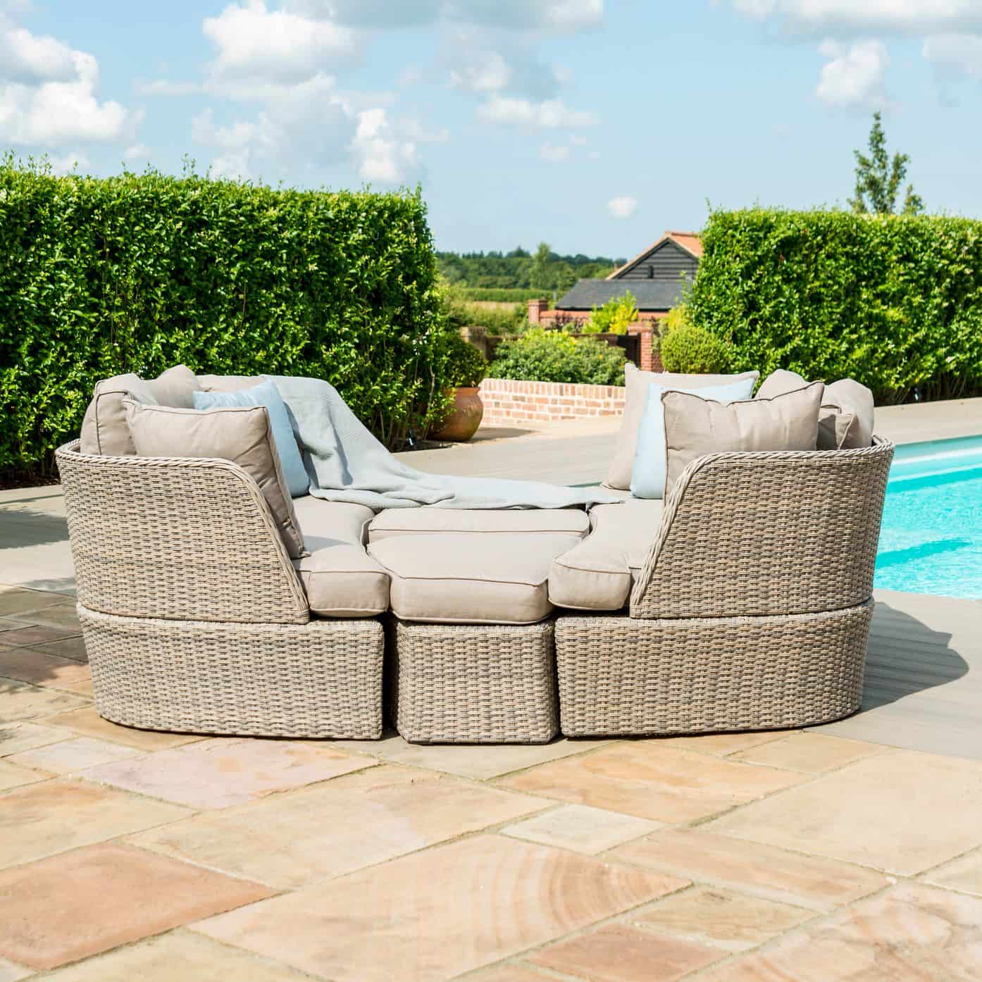 Grey/Taupe Rattan Daybed with Adjustable Table