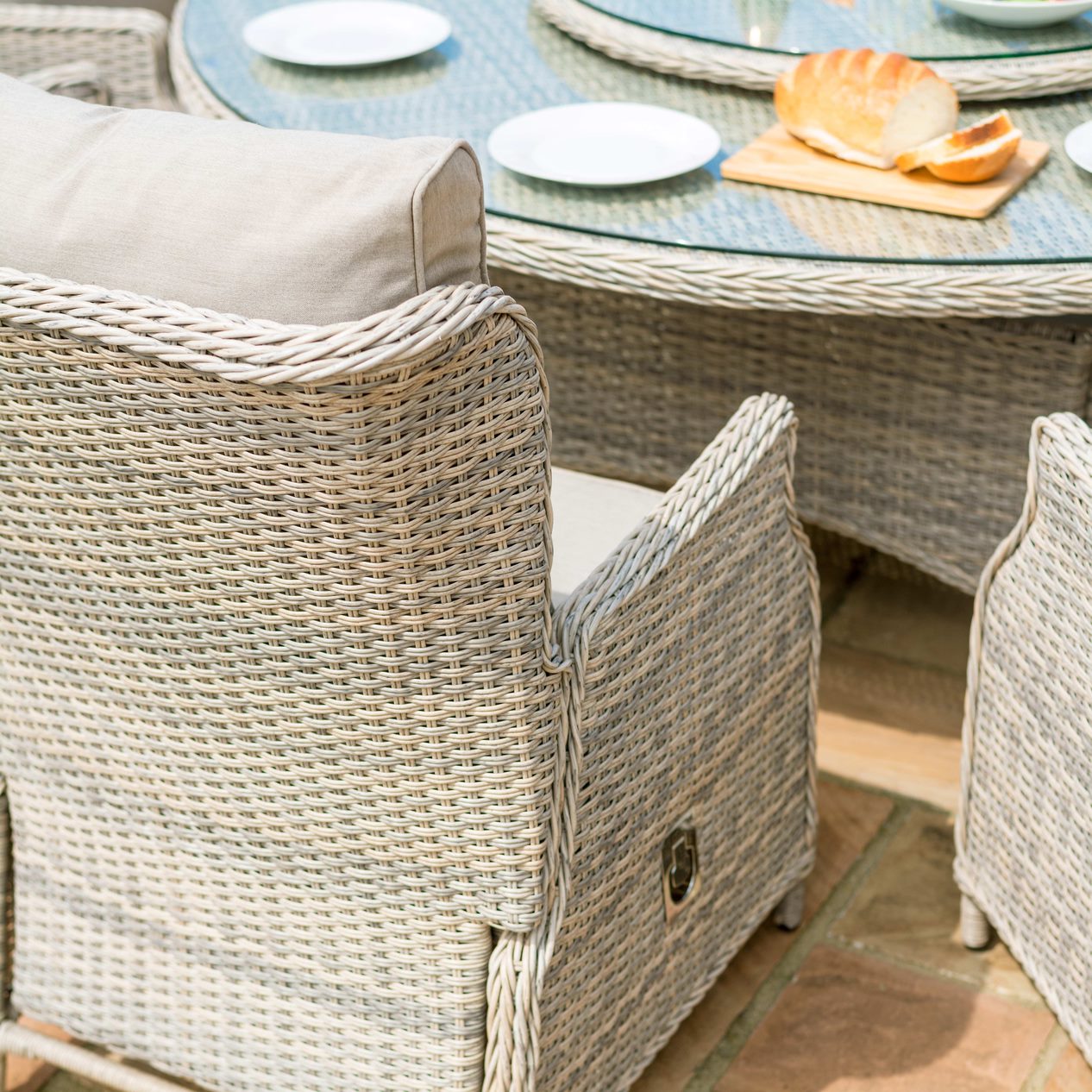 Cotswold Reclining 8 Seat Round Dining Set
(with woven Lazy Susan)