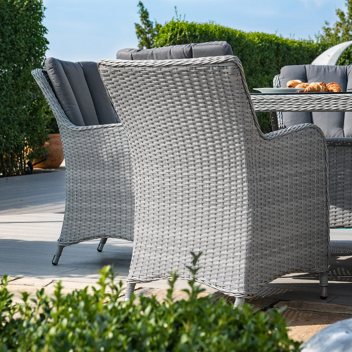 Grey rattan 8 Seat Oval Dining Set with Lazy Susan