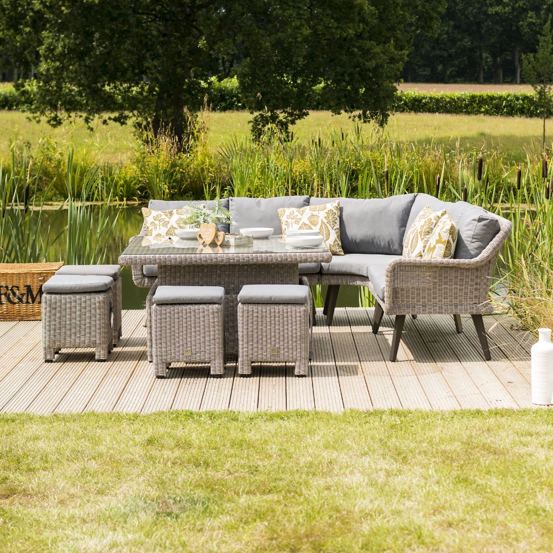 Memphis Extra Large Cosy Dining Set