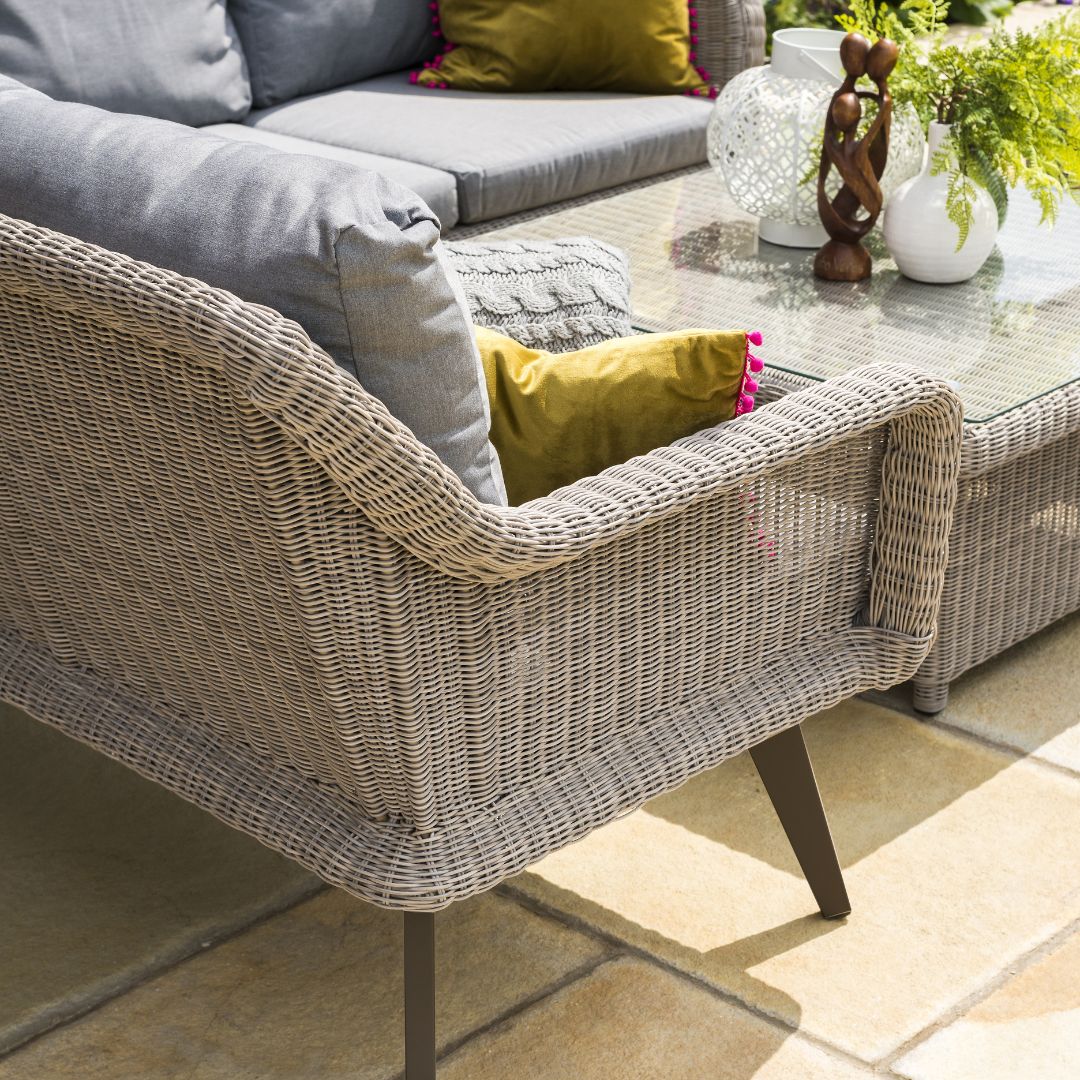 Memphis Large Cosy Dining Set
