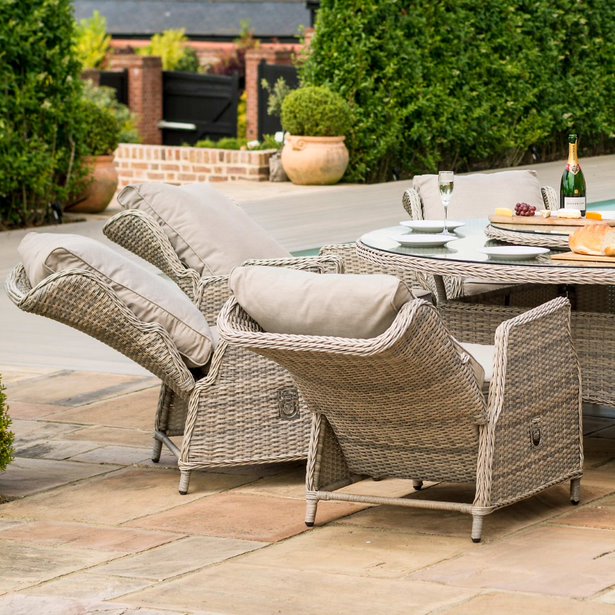 Cotswold Reclining 8 Seat Round Dining Set
(with woven Lazy Susan)