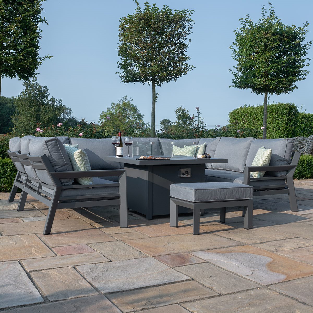 New York U-Shaped Sofa Set with Firepit Table
