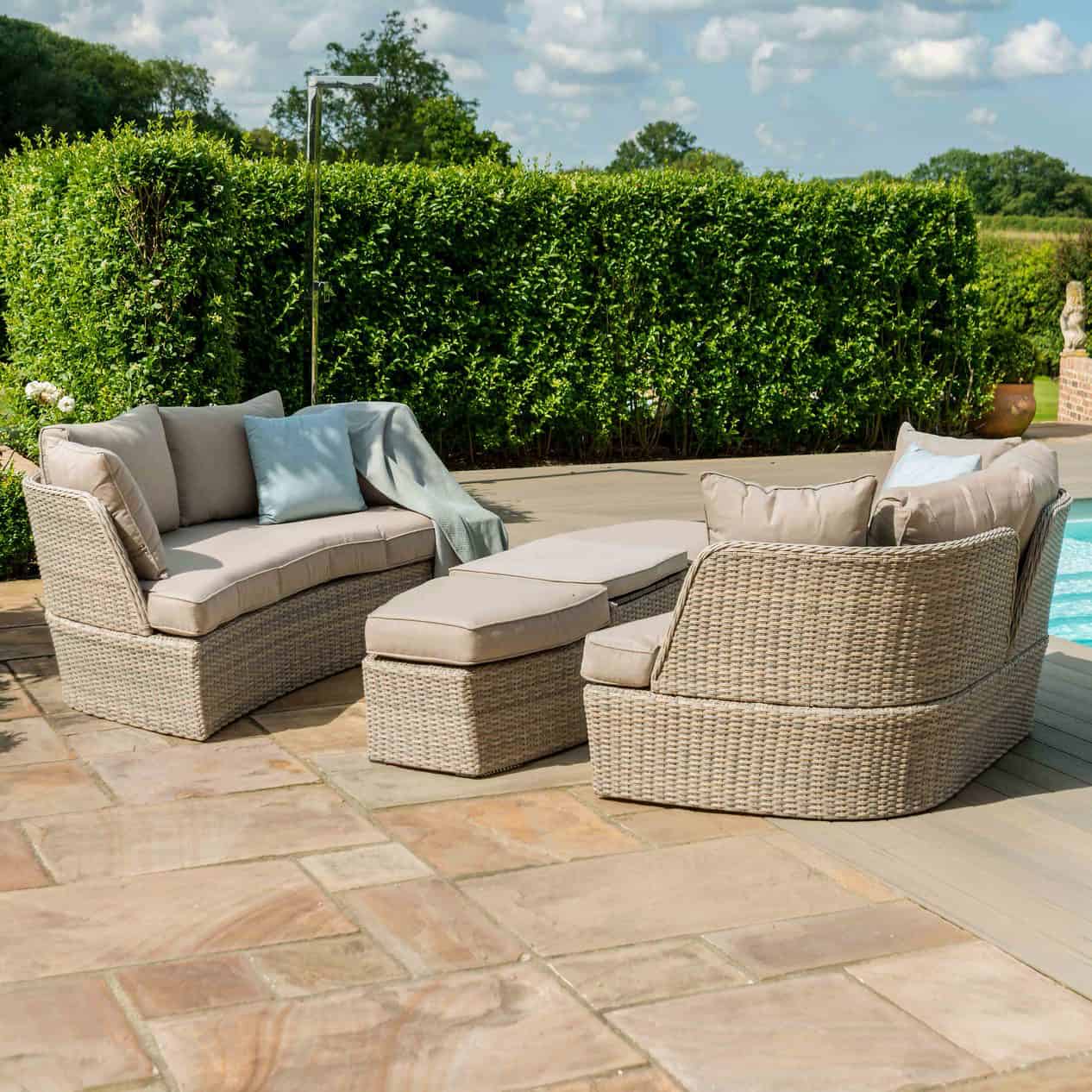 Grey/Taupe Rattan Daybed with Adjustable Table