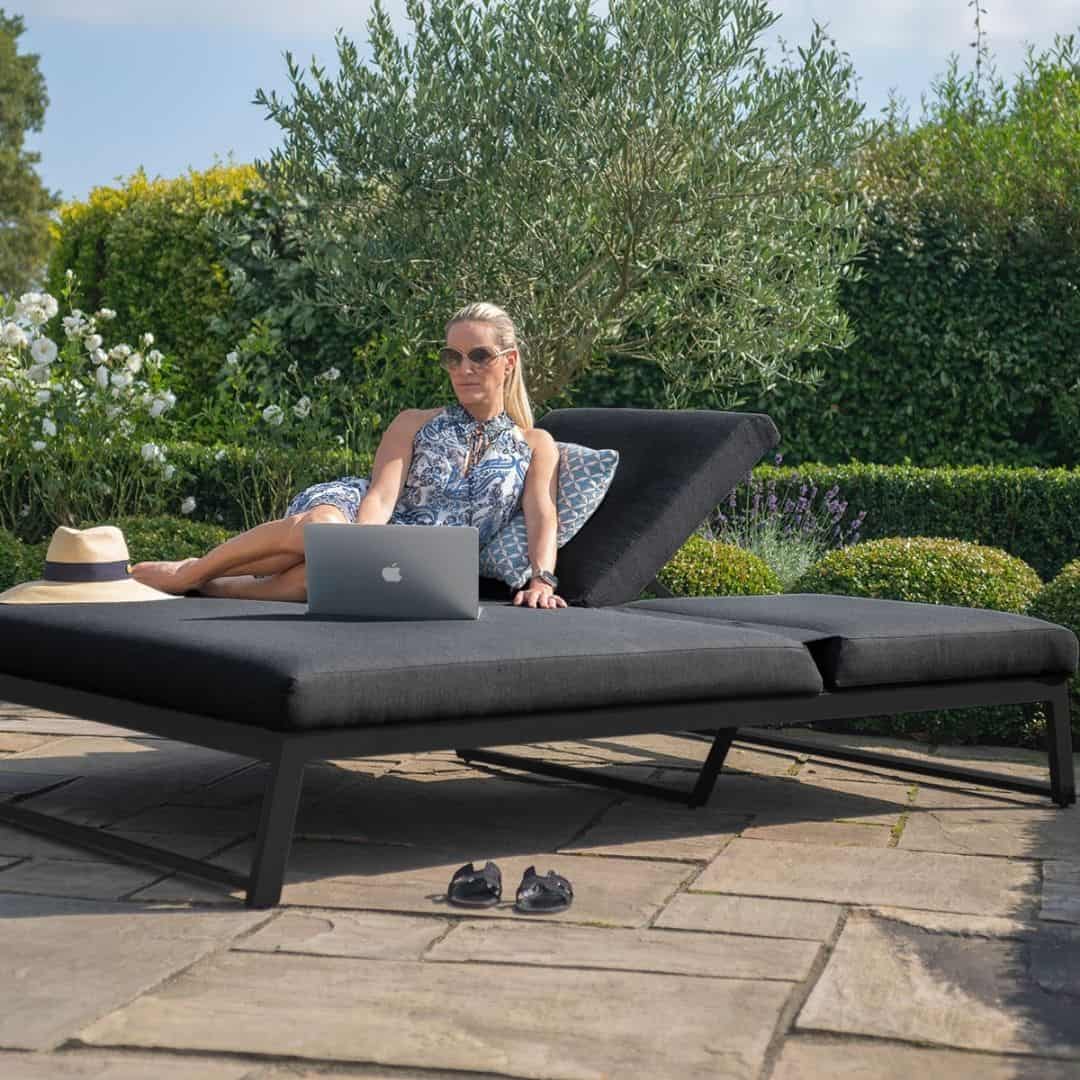 Aluminium and Fabric Double Sunlounger #colour_charcoal