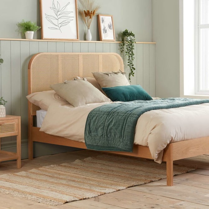oak rattan bed