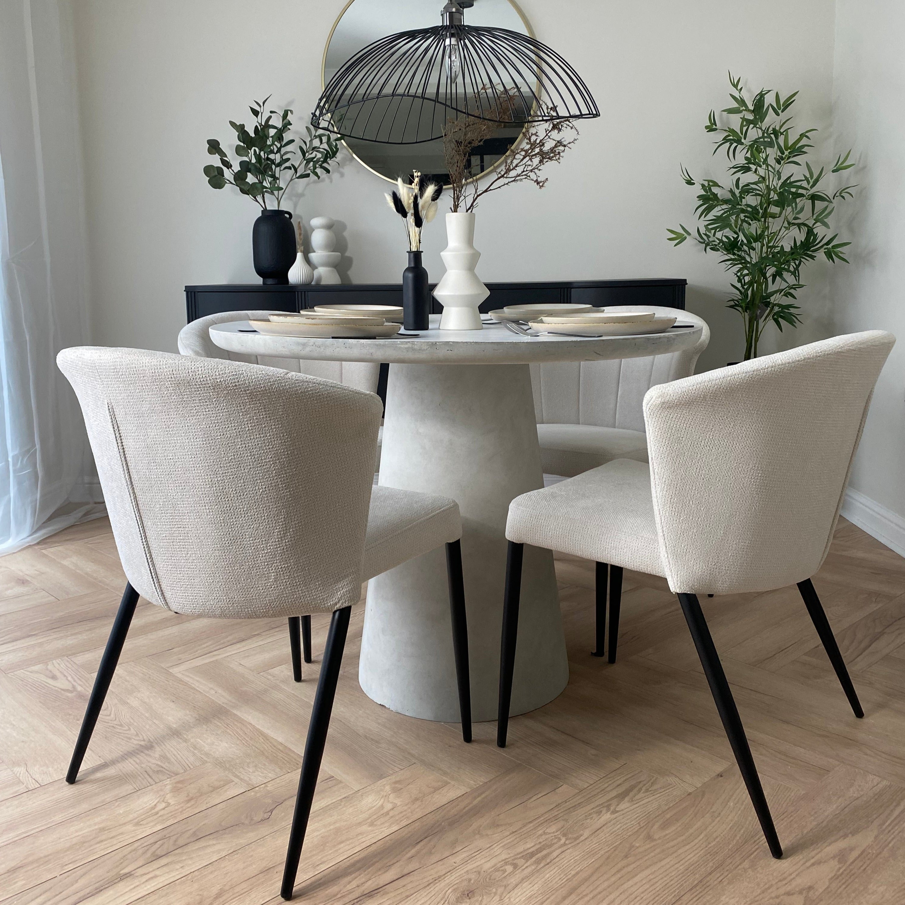 Concrete / Resin Circular Cylinder Dining Table