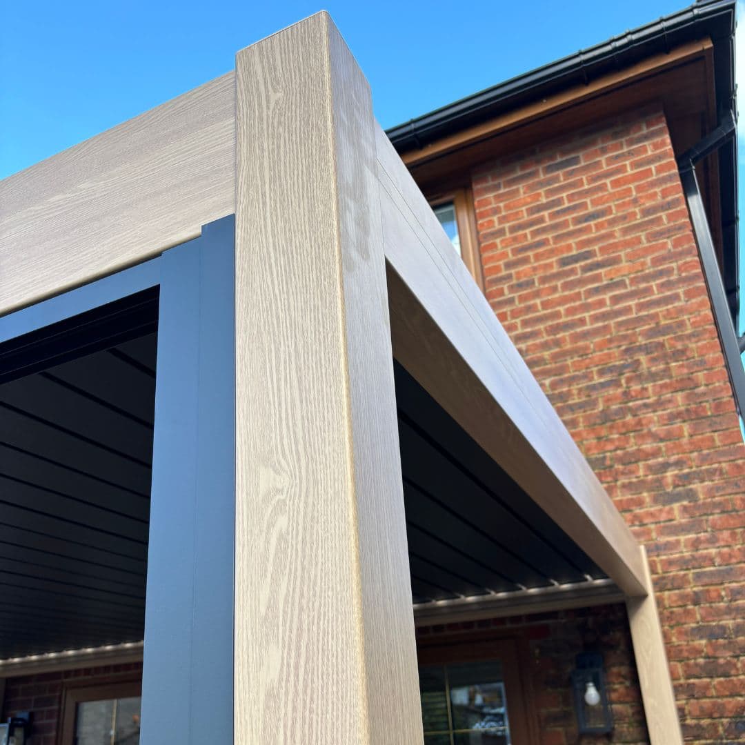 Hemera Deluxe Aluminium Pergola - 2.5m x 3m in Light Oak