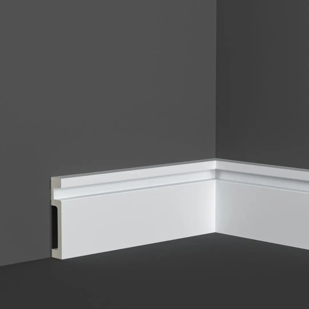 LED Skirting | L100mm x W100mm x D20mm Sample