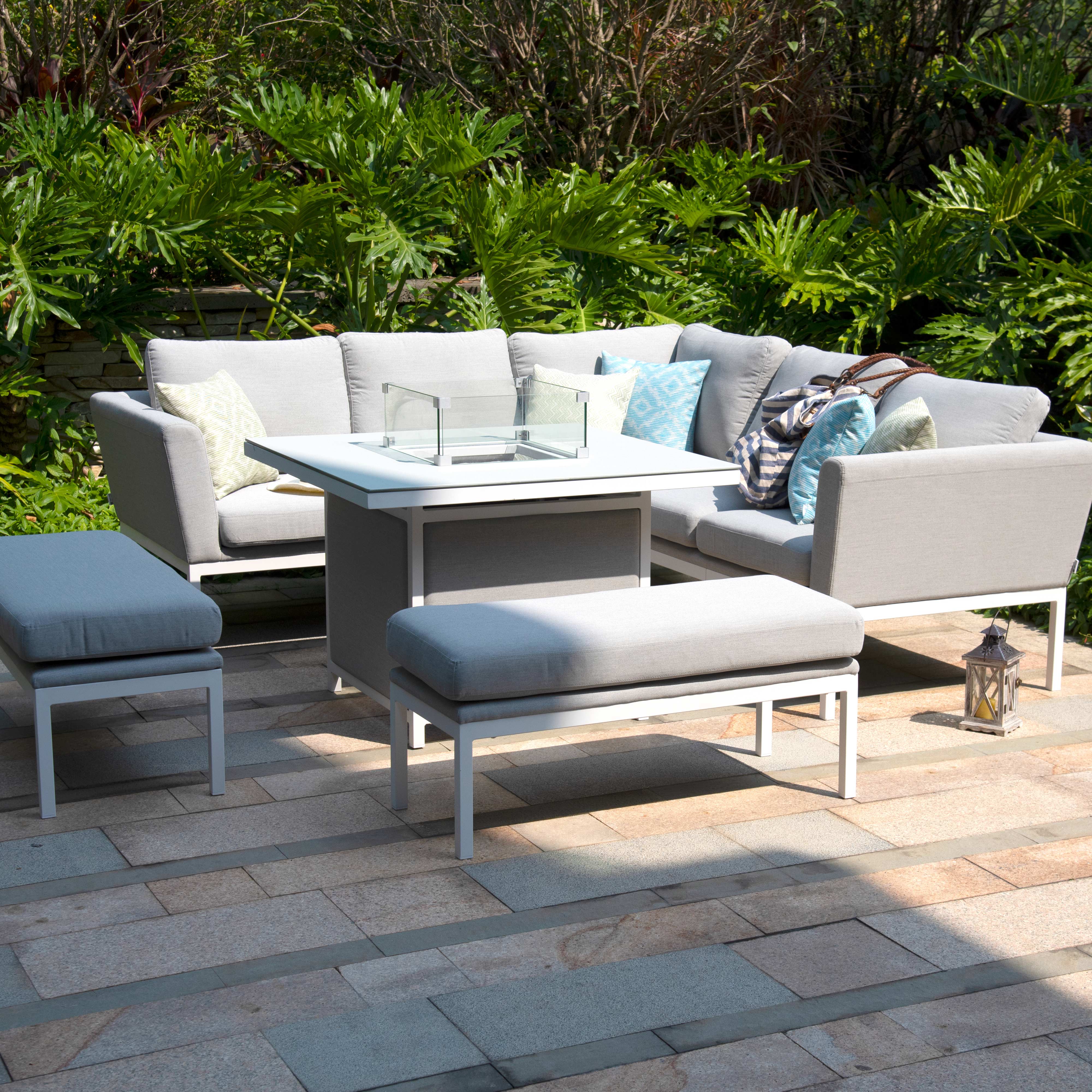 square corner dining set with firepit #colour_lead chine