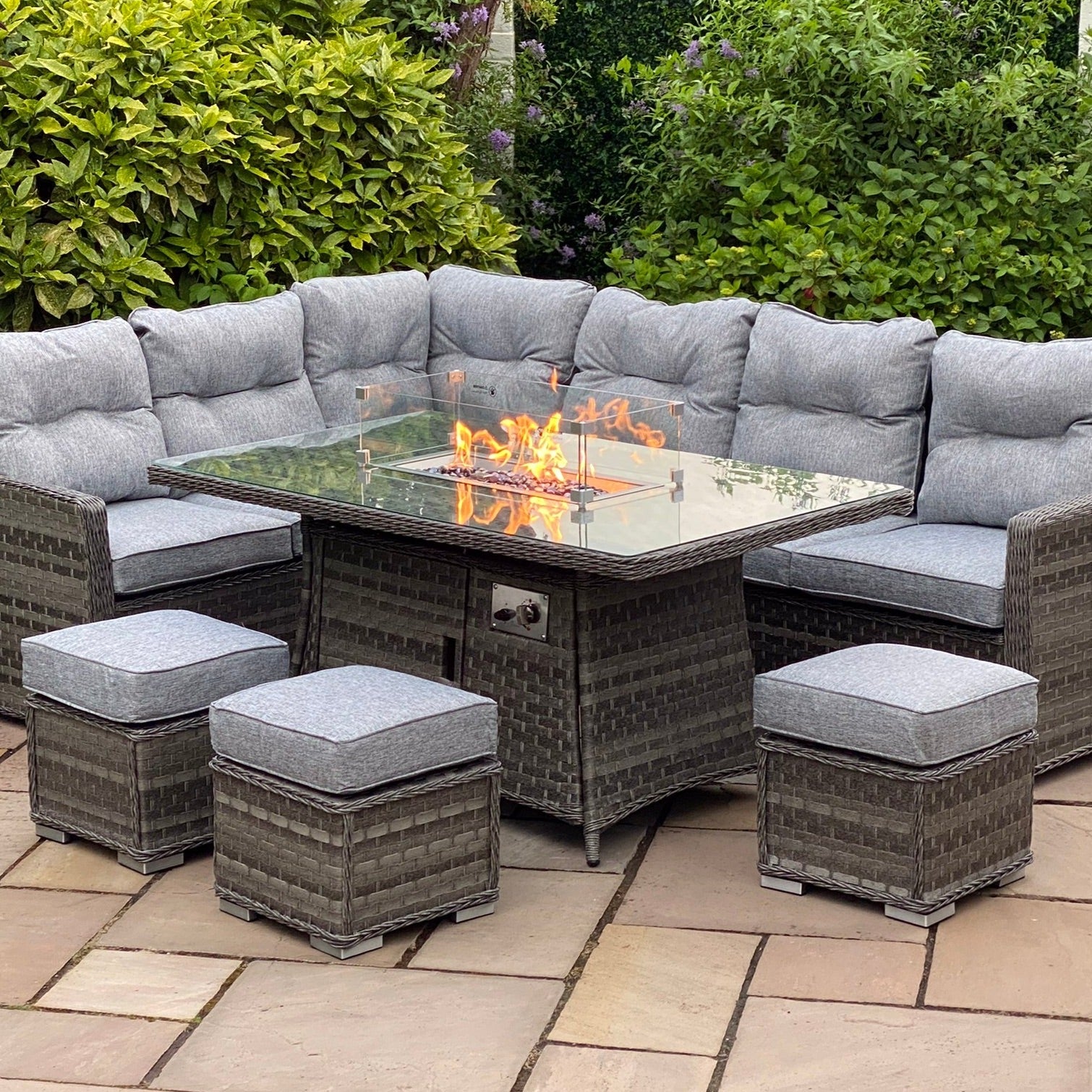 Vienna Corner Casual Dining Set with Firepit