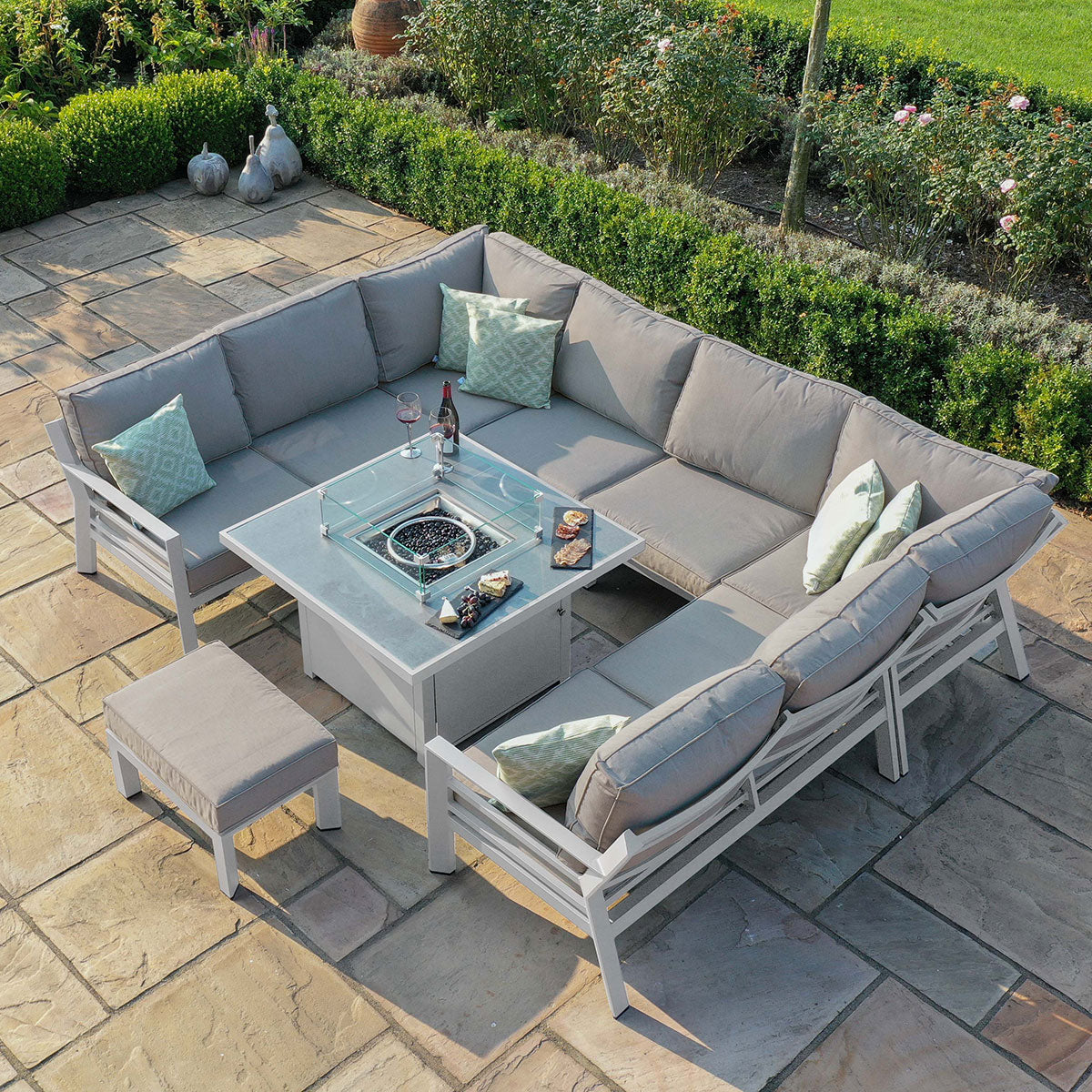 New York U-Shaped Sofa Set with Firepit Table
