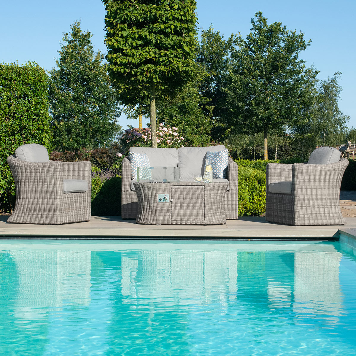 Oxford 2 Seat Sofa Set with Fire Pit