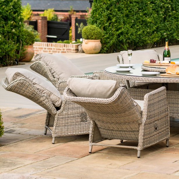 Cotswold Reclining 8 Seat Round Dining Set 
(with woven Lazy Susan)